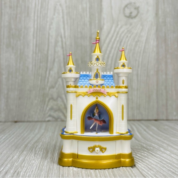 Vintage Hallmark Jewlery box Ballet Keepsake Christmas Ornament Movement & Sound - Picture 3 of 13